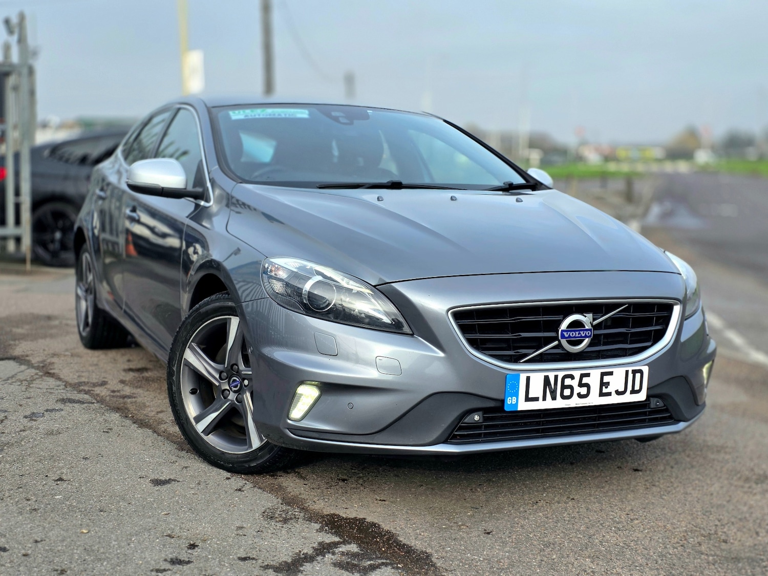 Used Volvo V40 2015 for sale - 77385553: Photo 8