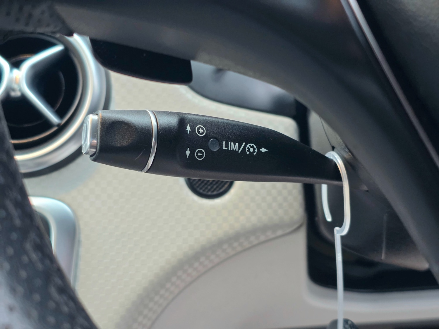 Used Mercedes-Benz A-Class 2017 for sale - 77768159: Photo 28