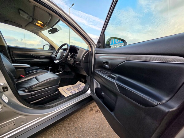 Used Mitsubishi Outlander 2019 for sale - 76205714: Photo 10