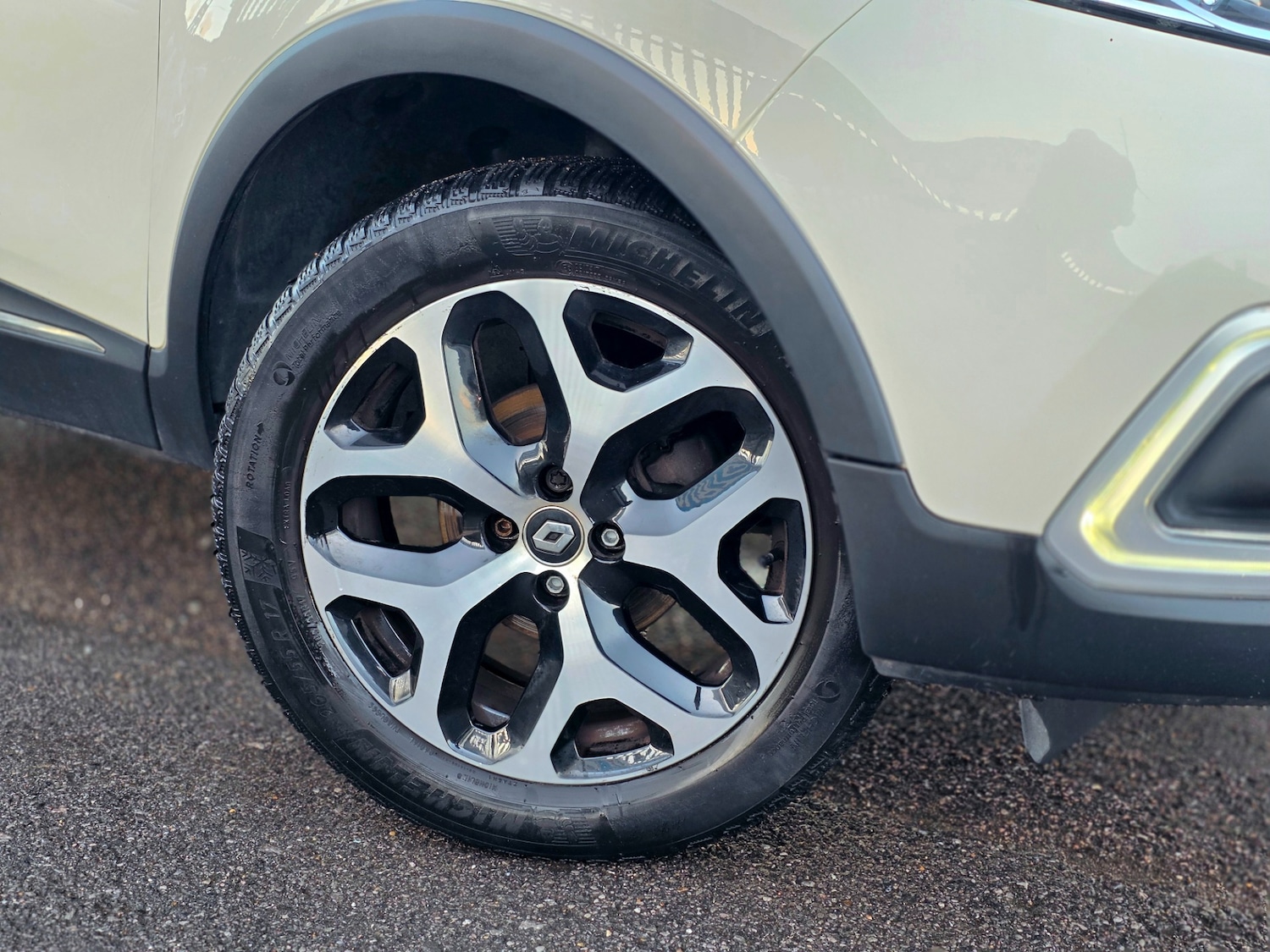 Used Renault Captur 2017 for sale - 76829493: Photo 12