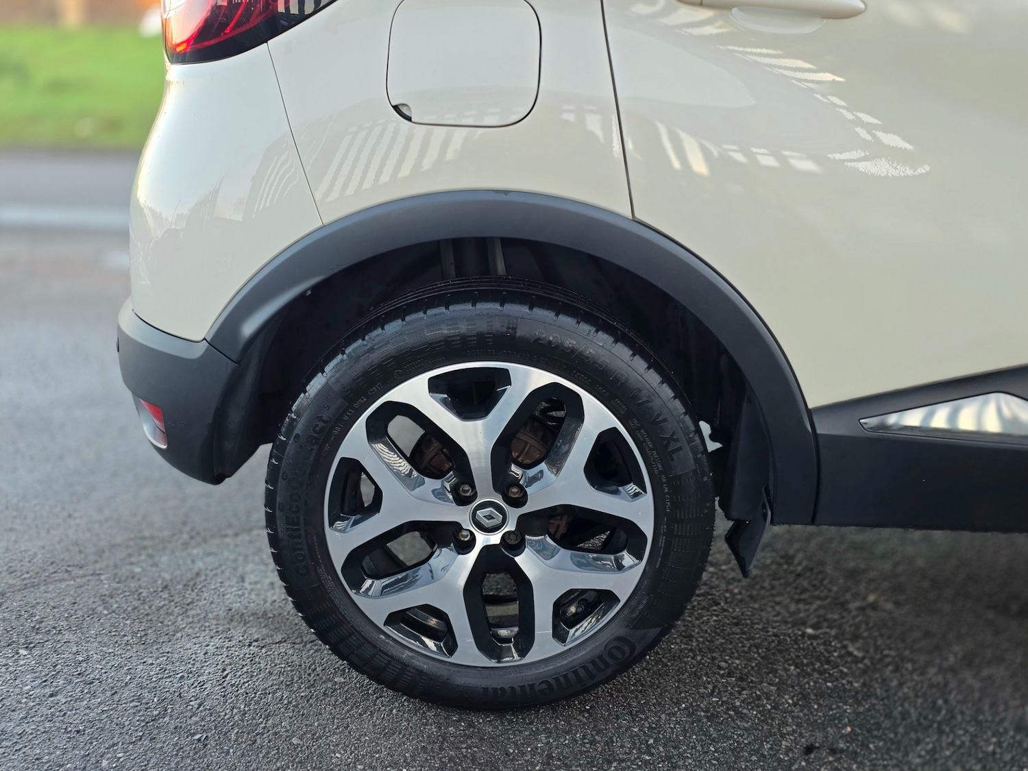 Used Renault Captur 2017 for sale - 76829493: Photo 18