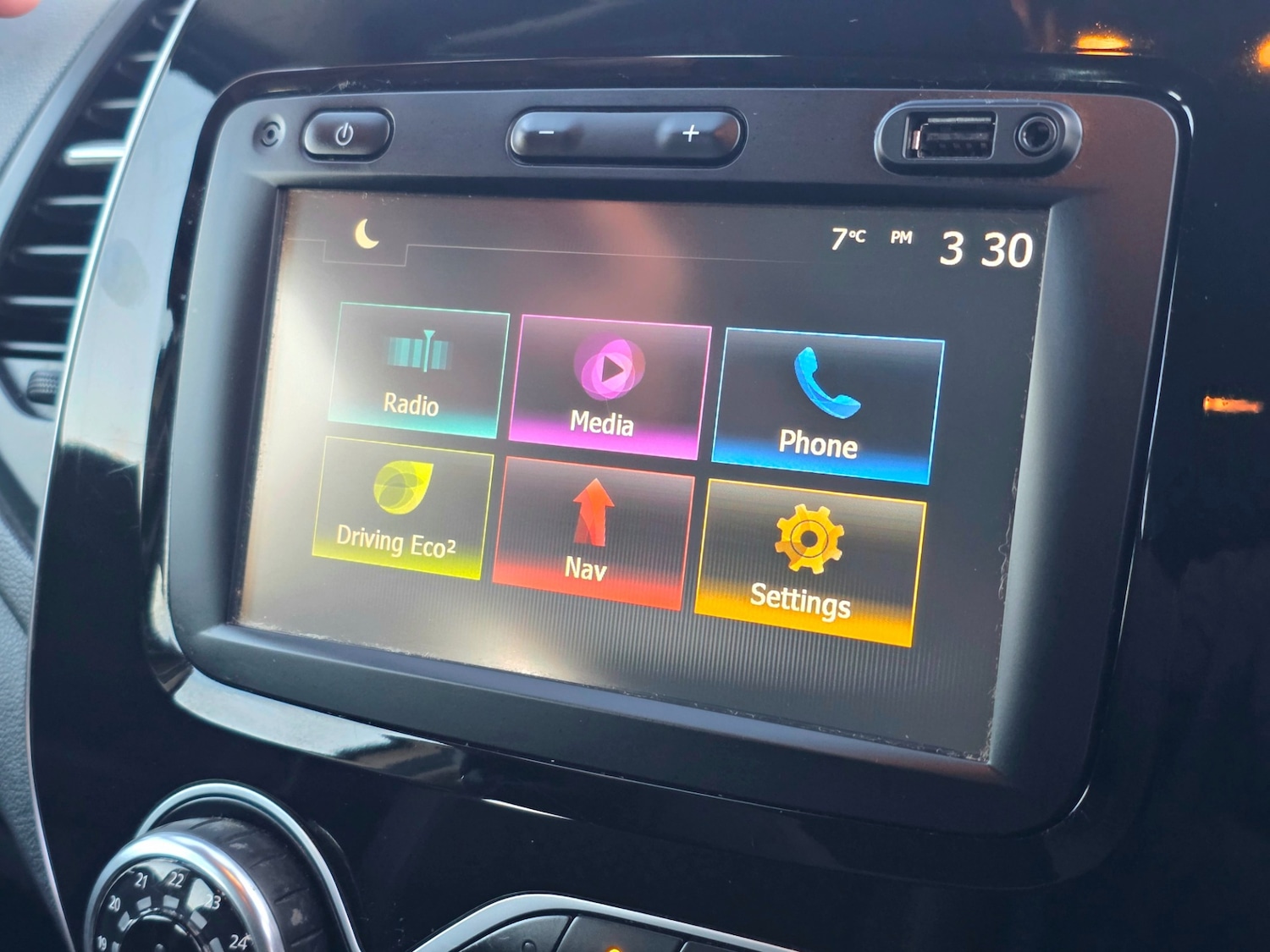 Used Renault Captur 2017 for sale - 76829493: Photo 32