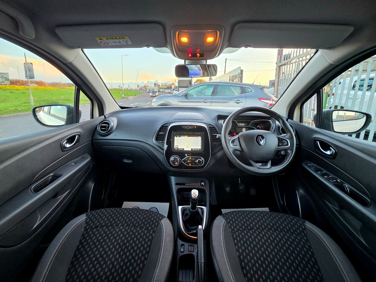 Used Renault Captur 2017 for sale - 76829493: Photo 39