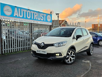 Used Renault Captur 2017 for sale - 76829493: Photo