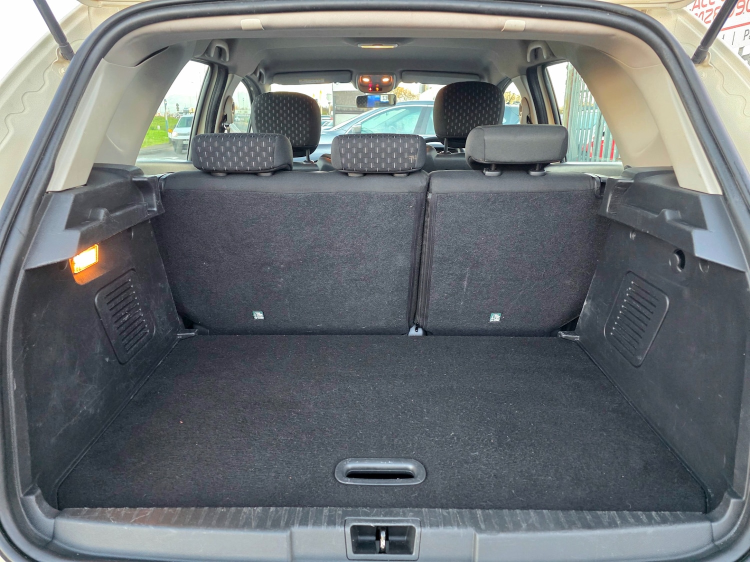 Used Renault Captur 2017 for sale - 76829493: Photo 44