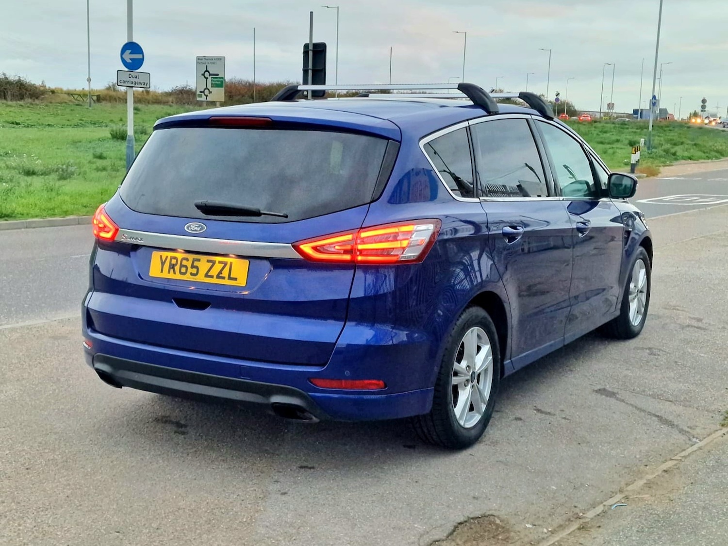 Used Ford S-Max 2015 for sale - 76353735: Photo 7
