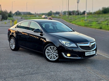 Used Vauxhall Insignia 2016 for sale - 79017140: Photo