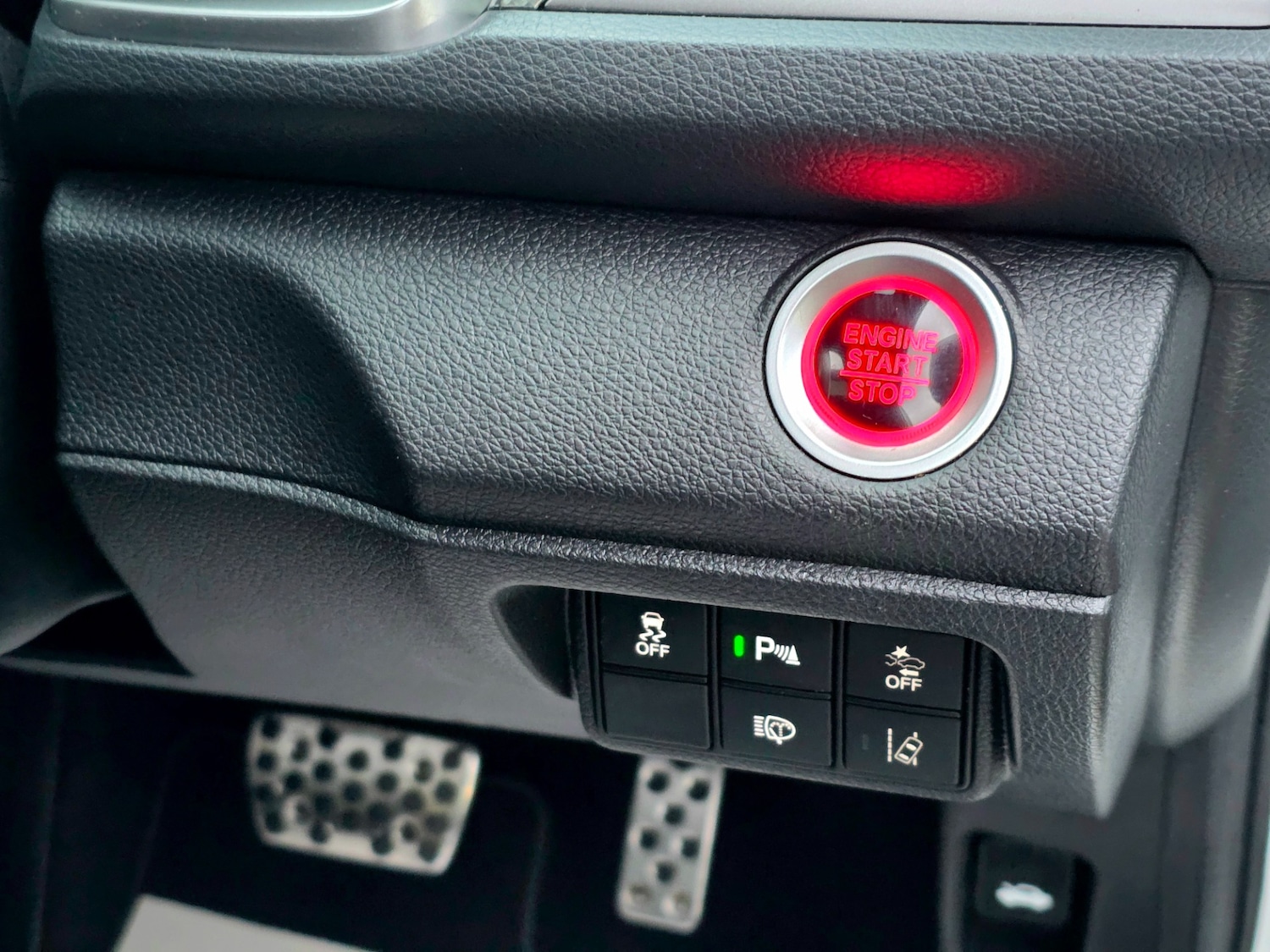 Used Honda Civic 2018 for sale - 77400104: Photo 21