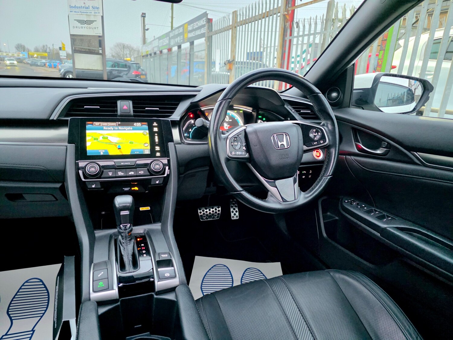 Used Honda Civic 2018 for sale - 77400104: Photo 37