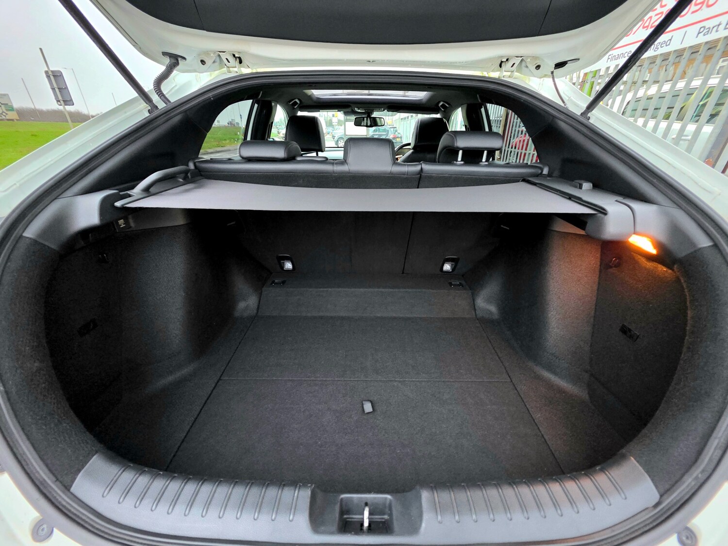 Used Honda Civic 2018 for sale - 77400104: Photo 39