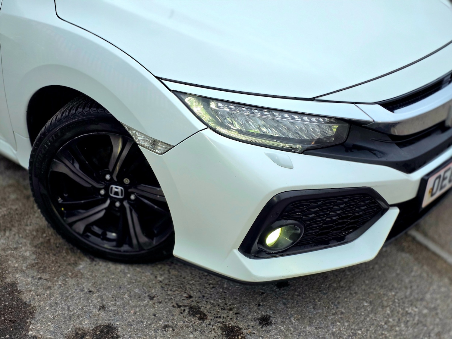 Used Honda Civic 2018 for sale - 77400104: Photo 9