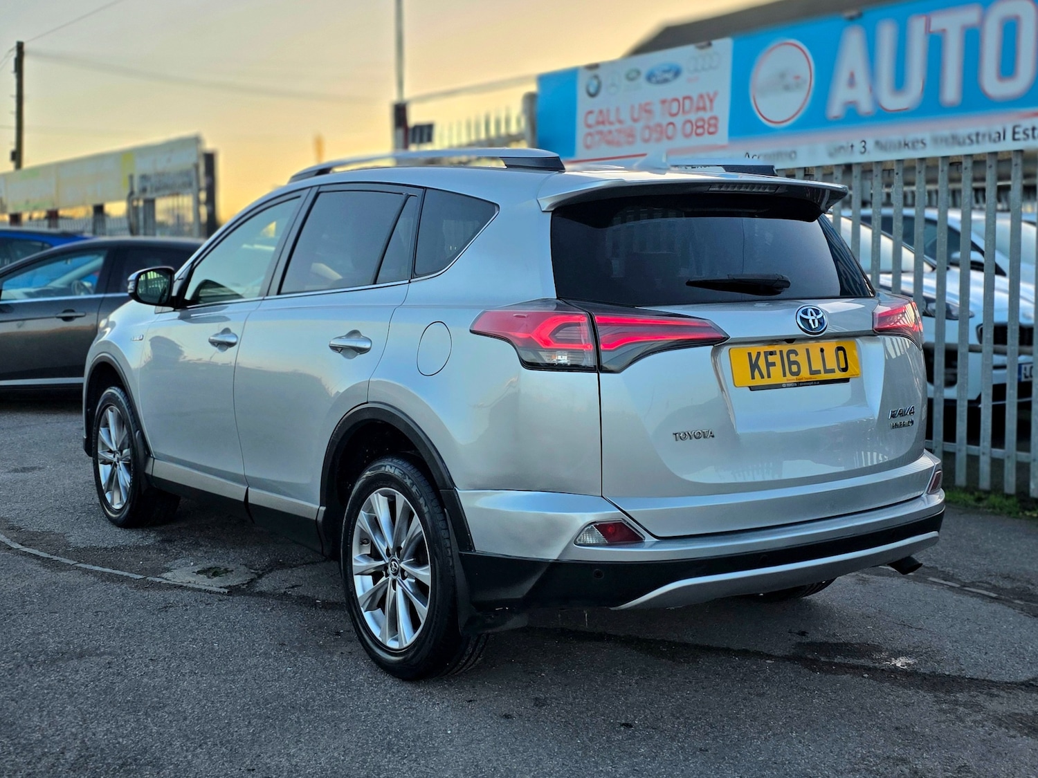 Used Toyota RAV4 2016 for sale - 77014978: Photo 12