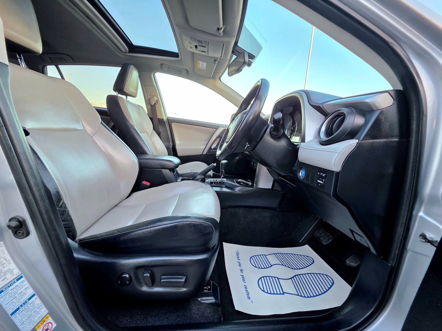 Used Toyota RAV4 2016 for sale - 77014978: Photo 18