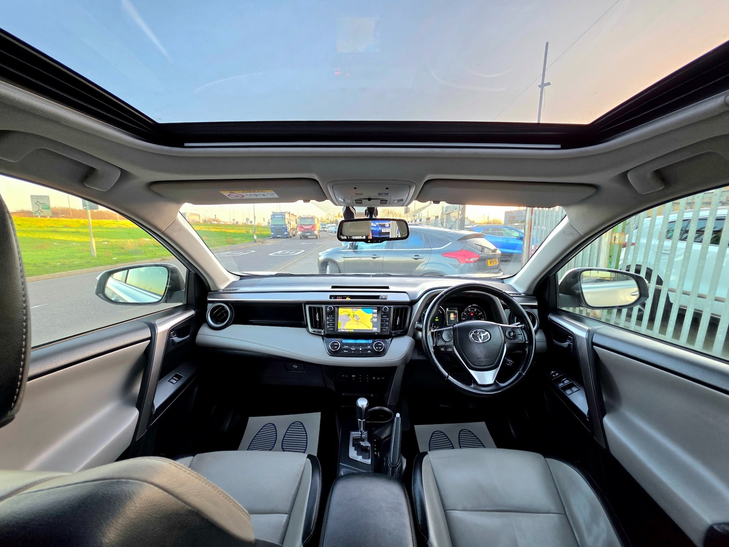 Used Toyota RAV4 2016 for sale - 77014978: Photo 36