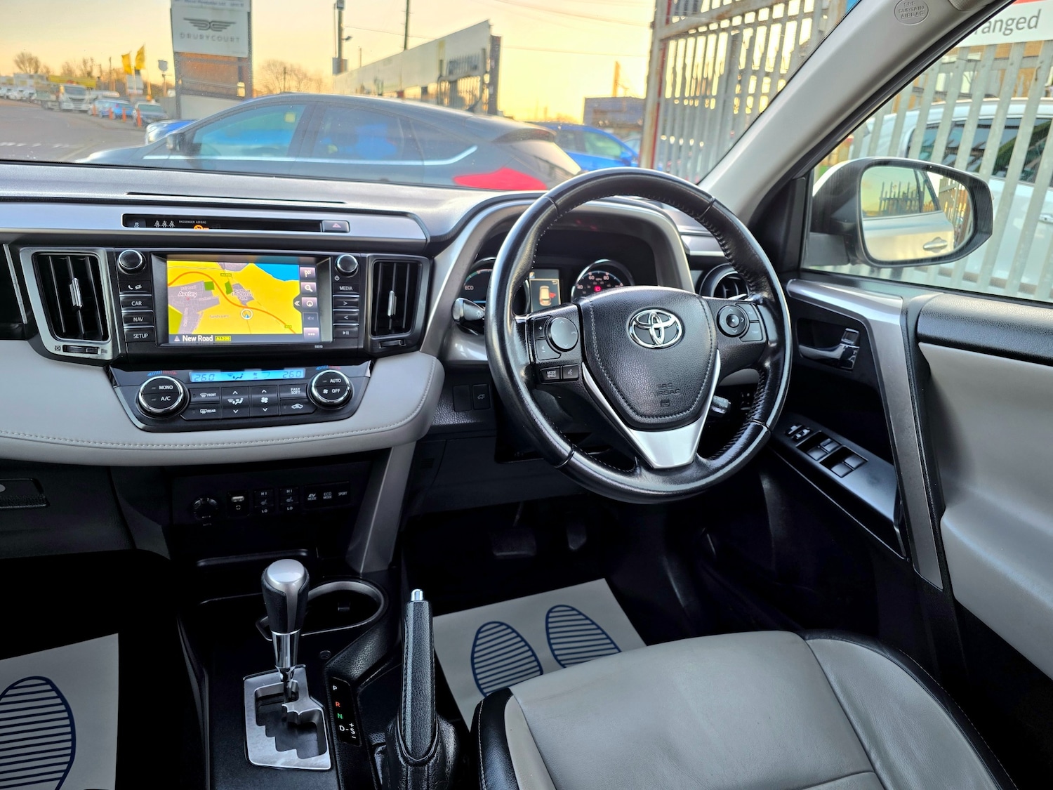 Used Toyota RAV4 2016 for sale - 77014978: Photo 39