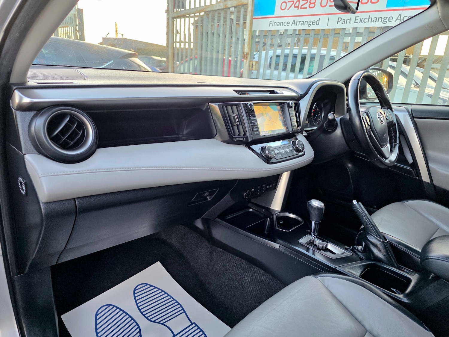 Used Toyota RAV4 2016 for sale - 77014978: Photo 40