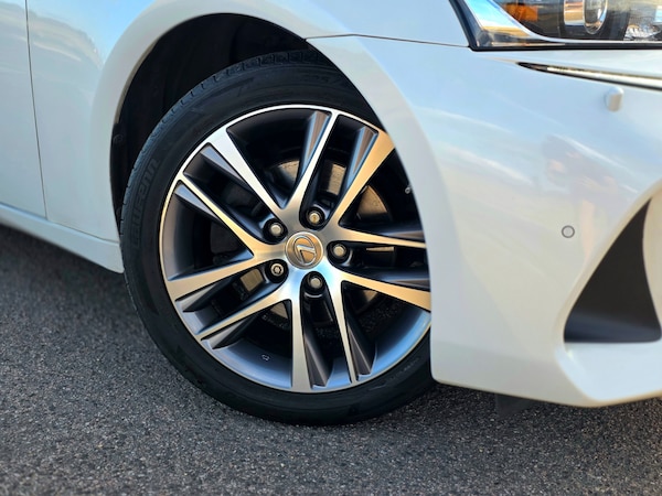 Used Lexus IS 2018 for sale - 75721728: Photo 12