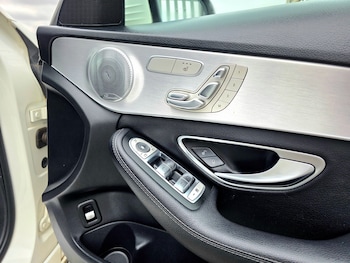 Used Mercedes-Benz C-Class 2016 for sale - 75633167: Photo