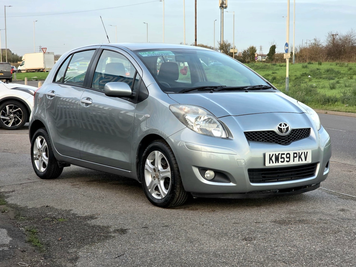 Used Toyota Yaris 2010 for sale - 76584012: Photo 5
