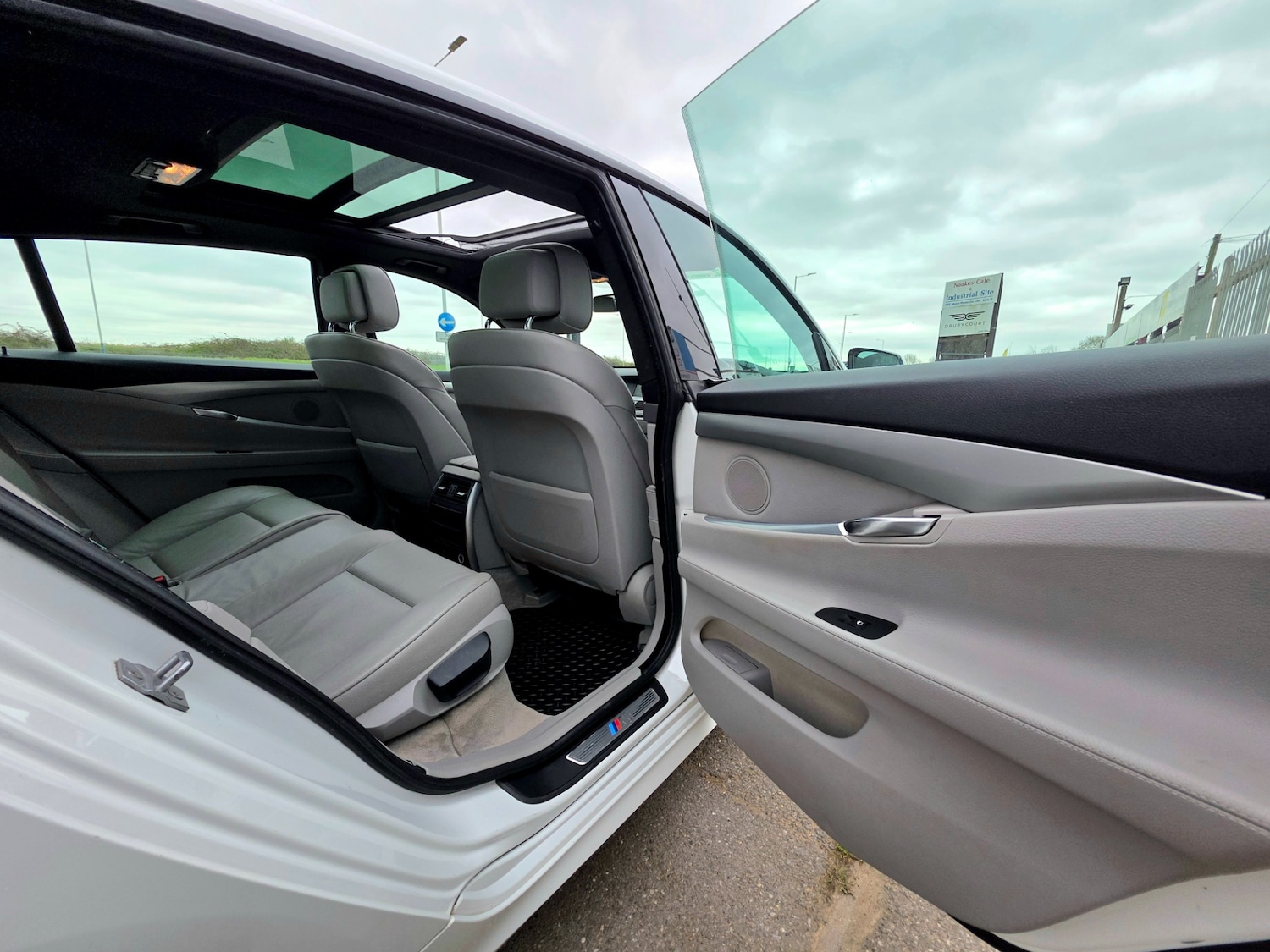 Used BMW 5 Series 2013 for sale - 78039682: Photo 37