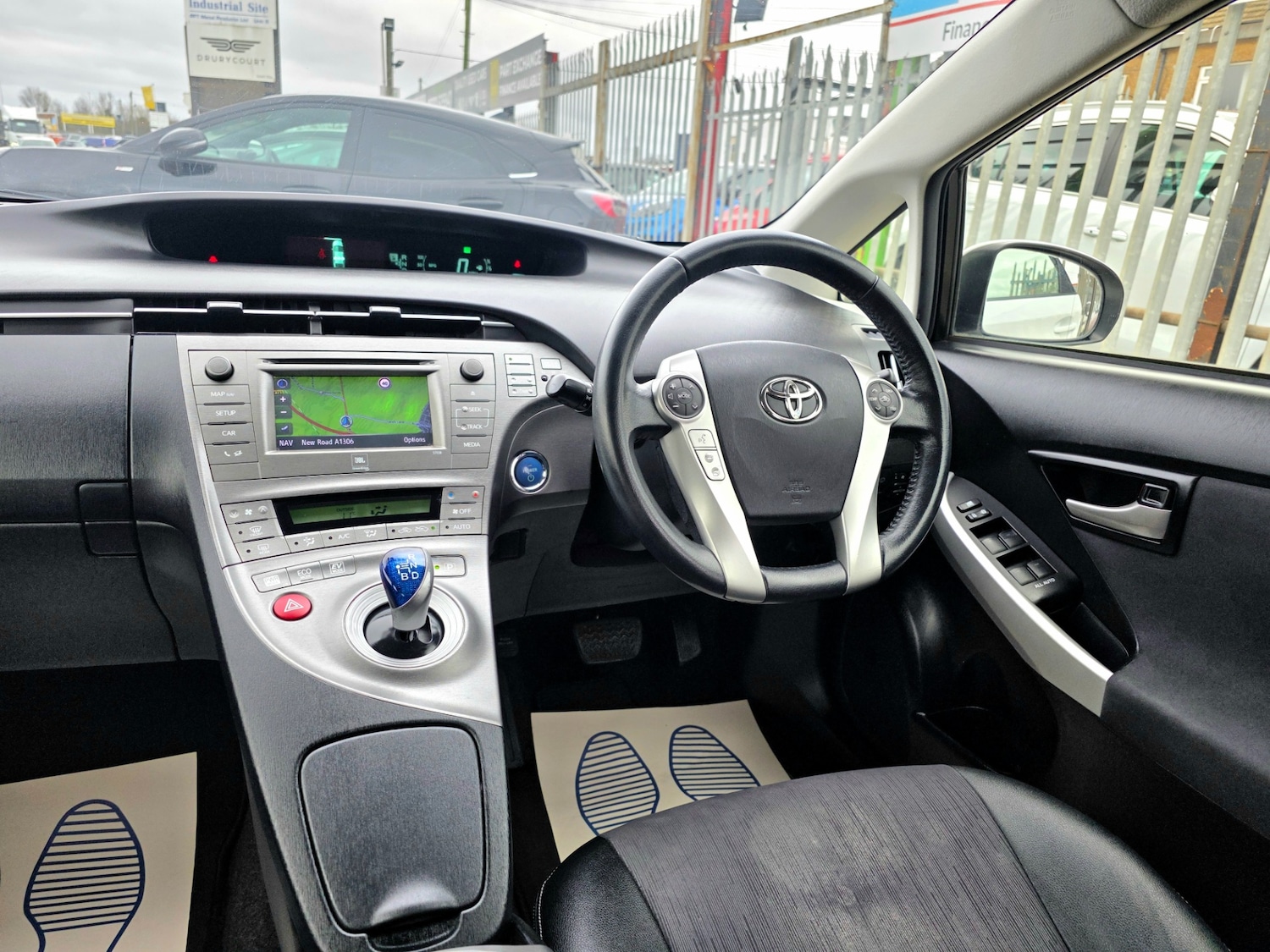 Used Toyota Prius 2012 for sale - 77686094: Photo 34