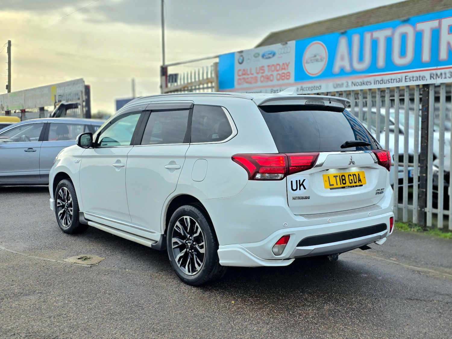 Used Mitsubishi Outlander 2018 for sale - 76877991: Photo 13
