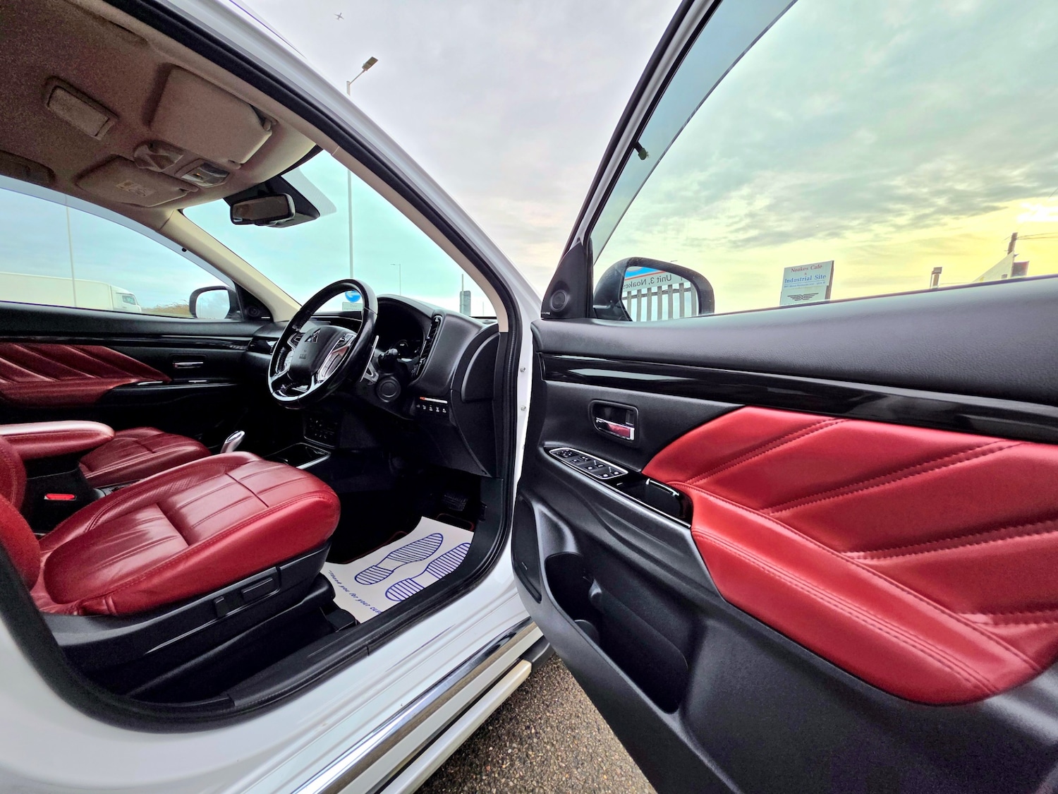 Used Mitsubishi Outlander 2018 for sale - 76877991: Photo 25