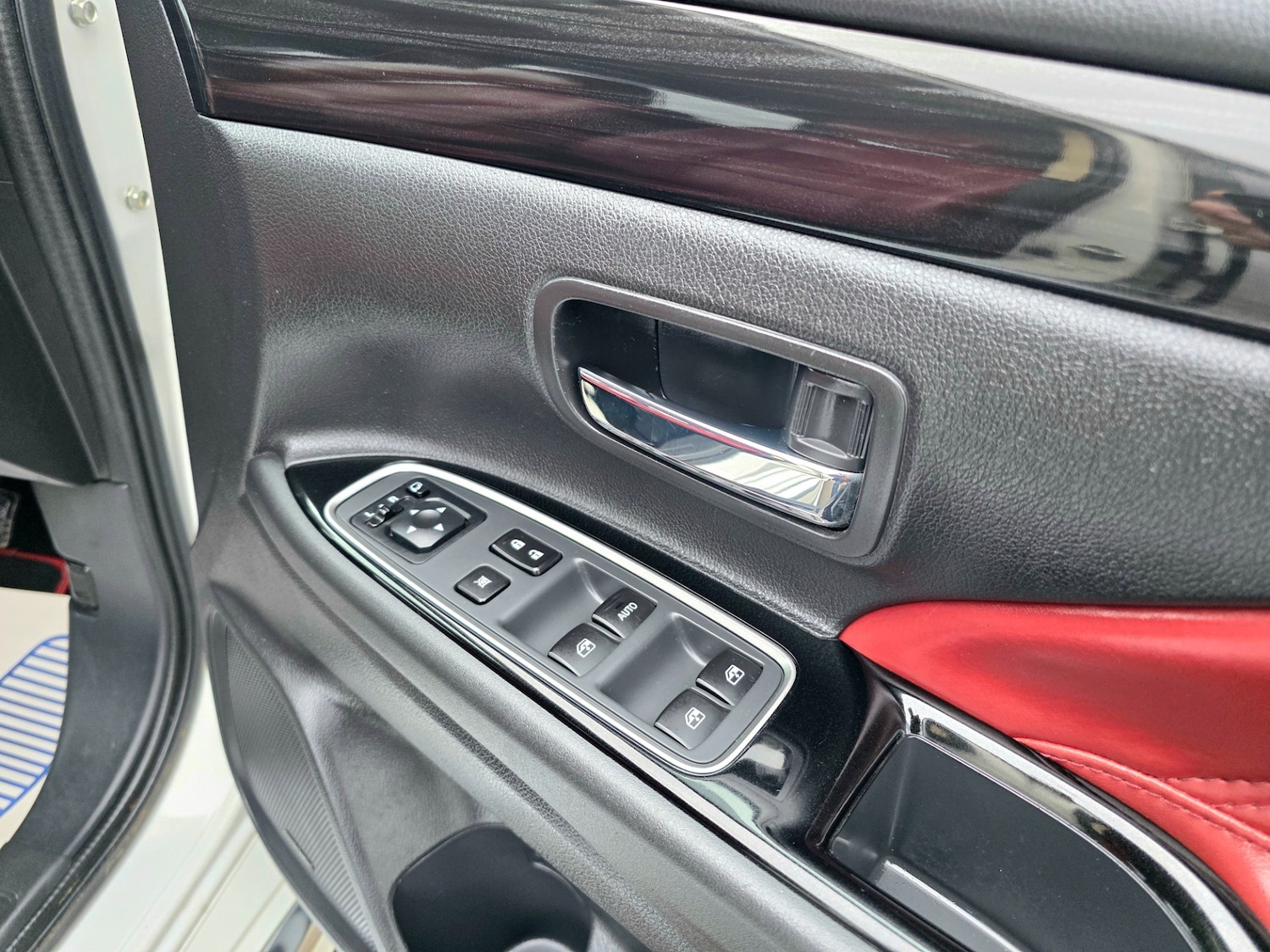 Used Mitsubishi Outlander 2018 for sale - 76877991: Photo 26