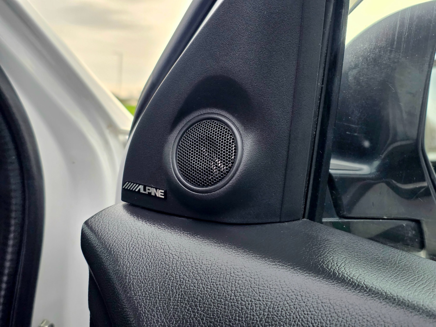 Used Mitsubishi Outlander 2018 for sale - 76877991: Photo 27