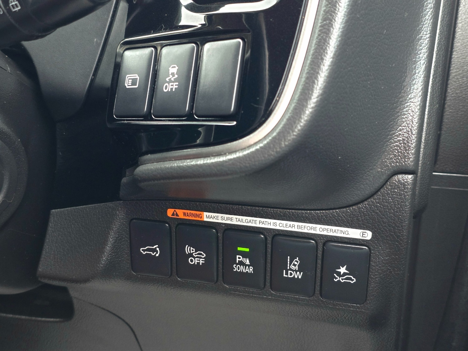 Used Mitsubishi Outlander 2018 for sale - 76877991: Photo 33