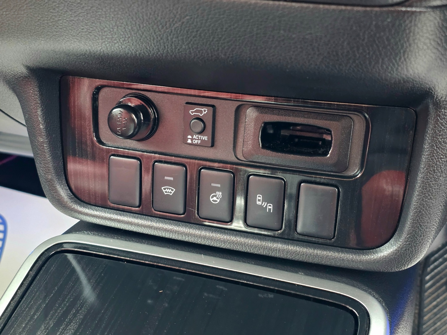 Used Mitsubishi Outlander 2018 for sale - 76877991: Photo 41