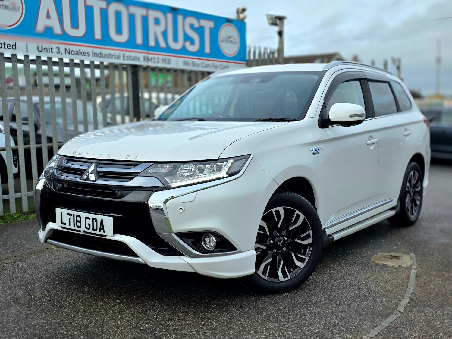 Used Mitsubishi Outlander 2018 for sale - 76877991: Photo 5