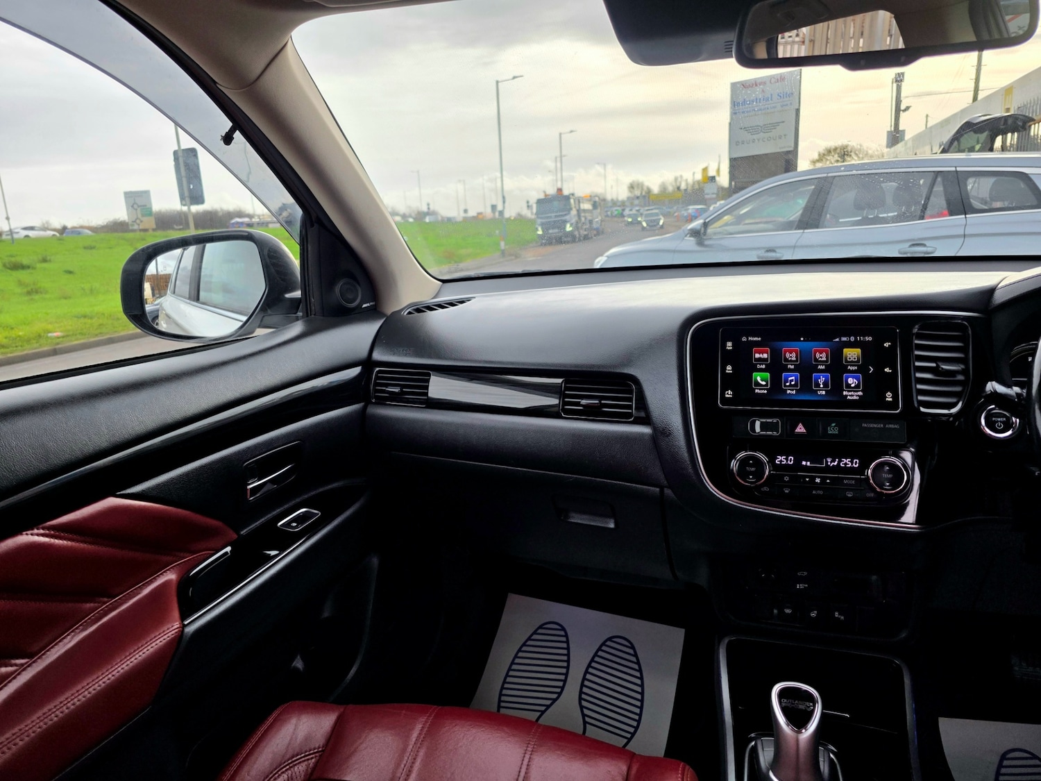 Used Mitsubishi Outlander 2018 for sale - 76877991: Photo 54