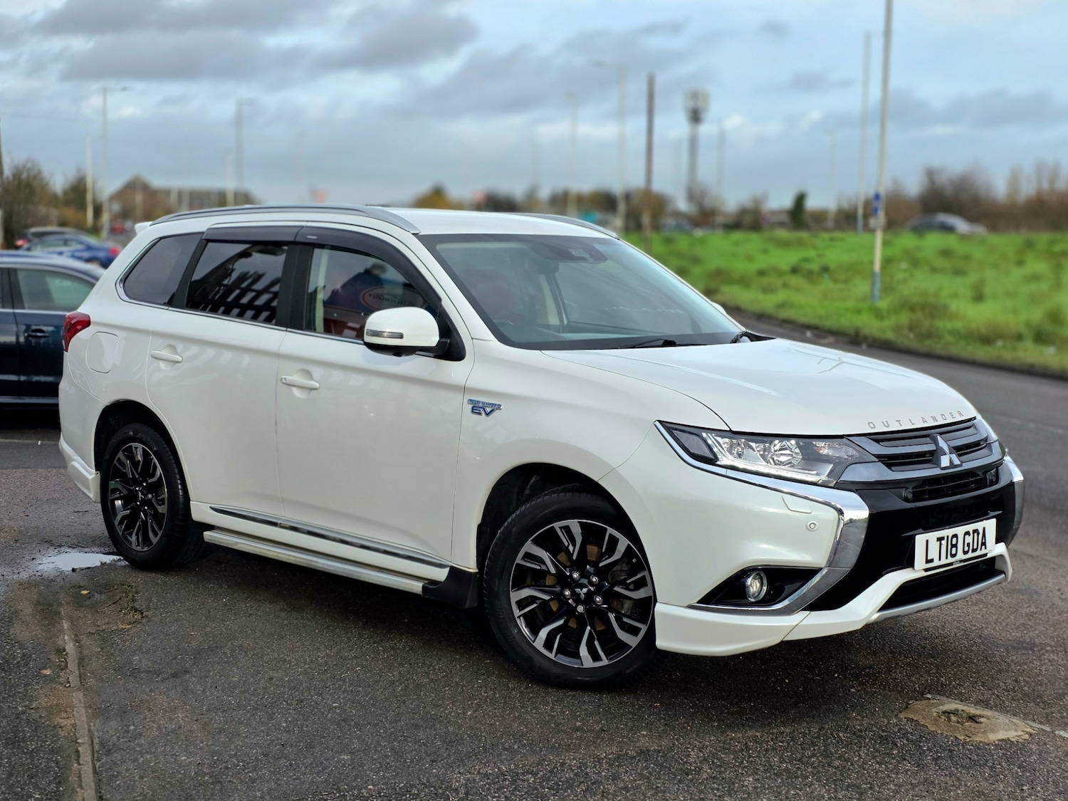 Used Mitsubishi Outlander 2018 for sale - 76877991: Photo 7