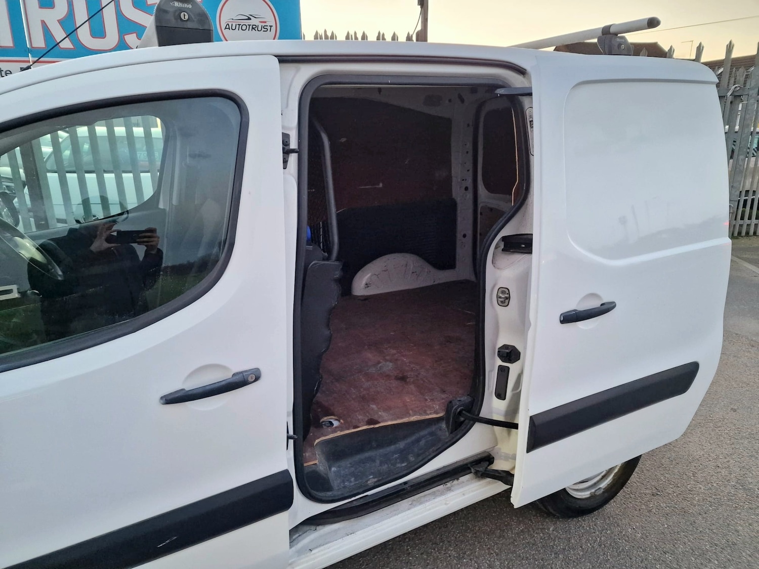 Used Peugeot Partner 2018 for sale - 78064952: Photo 11