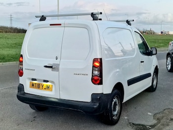 Used Peugeot Partner 2018 for sale - 78064952: Photo