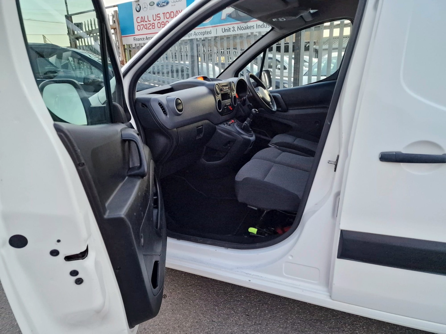 Used Peugeot Partner 2018 for sale - 78064952: Photo 9