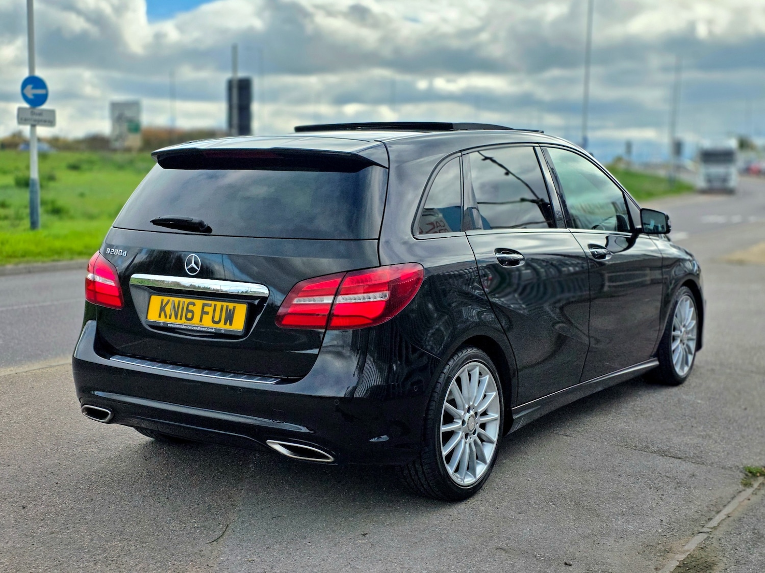 Used Mercedes-Benz B Class 2016 for sale - 76281835: Photo 16