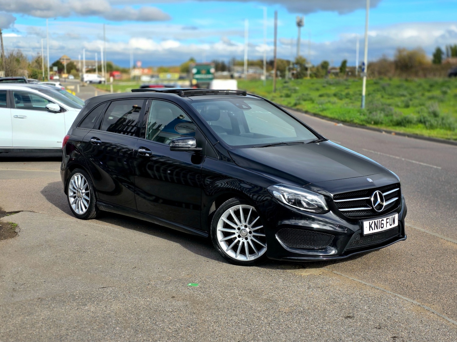 Used Mercedes-Benz B Class 2016 for sale - 76281835: Photo 8