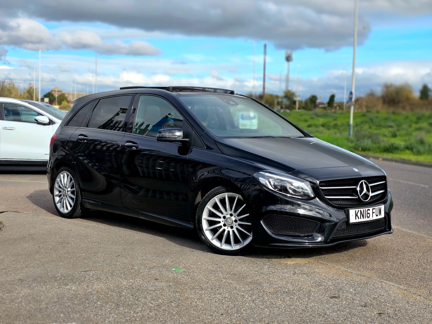Used Mercedes-Benz B Class 2016 for sale - 76281835: Photo 9