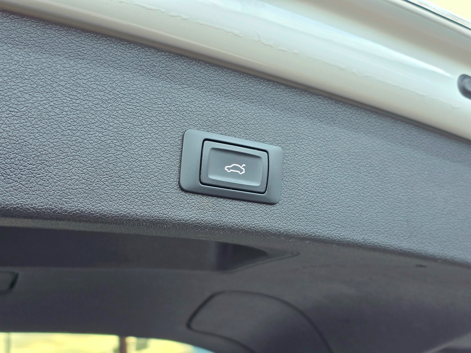 Used Audi Q5 2016 for sale - 77251065: Photo 47