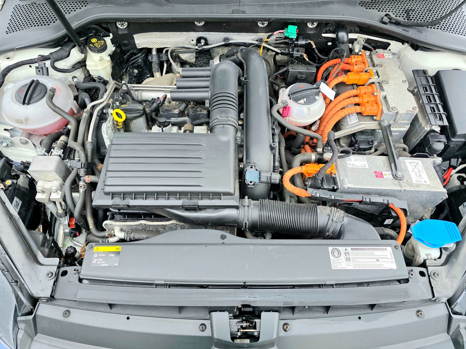 Used Volkswagen Golf 2016 for sale - 77644083: Photo 17