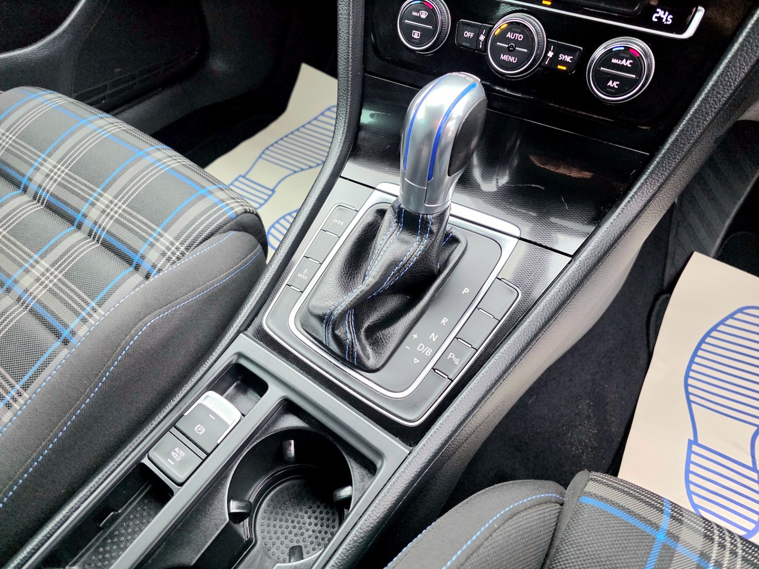 Used Volkswagen Golf 2016 for sale - 77644083: Photo 33