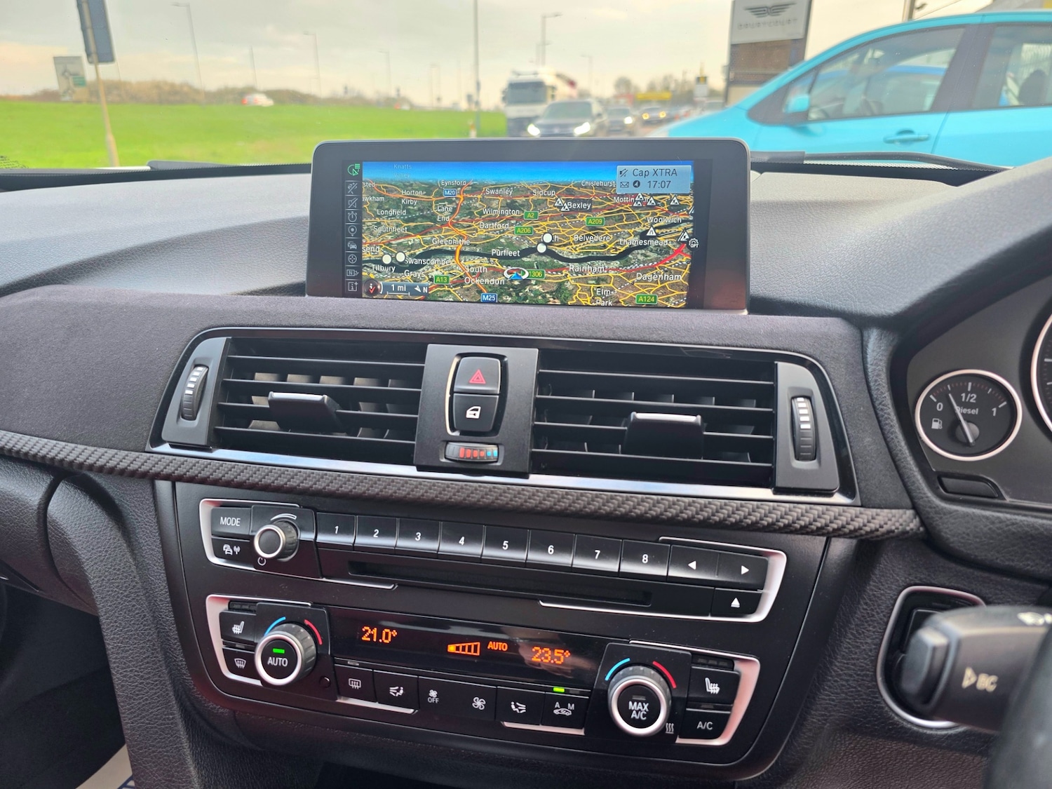 Used BMW 3 Series 2015 for sale - 77840977: Photo 32