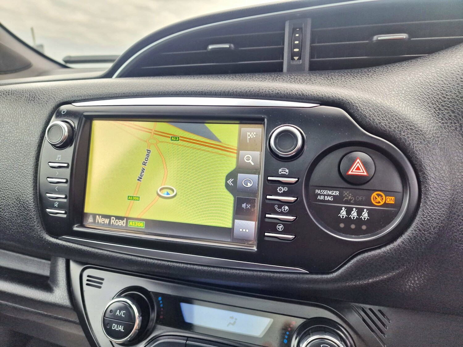 Used Toyota Yaris 2018 for sale - 78173271: Photo 27