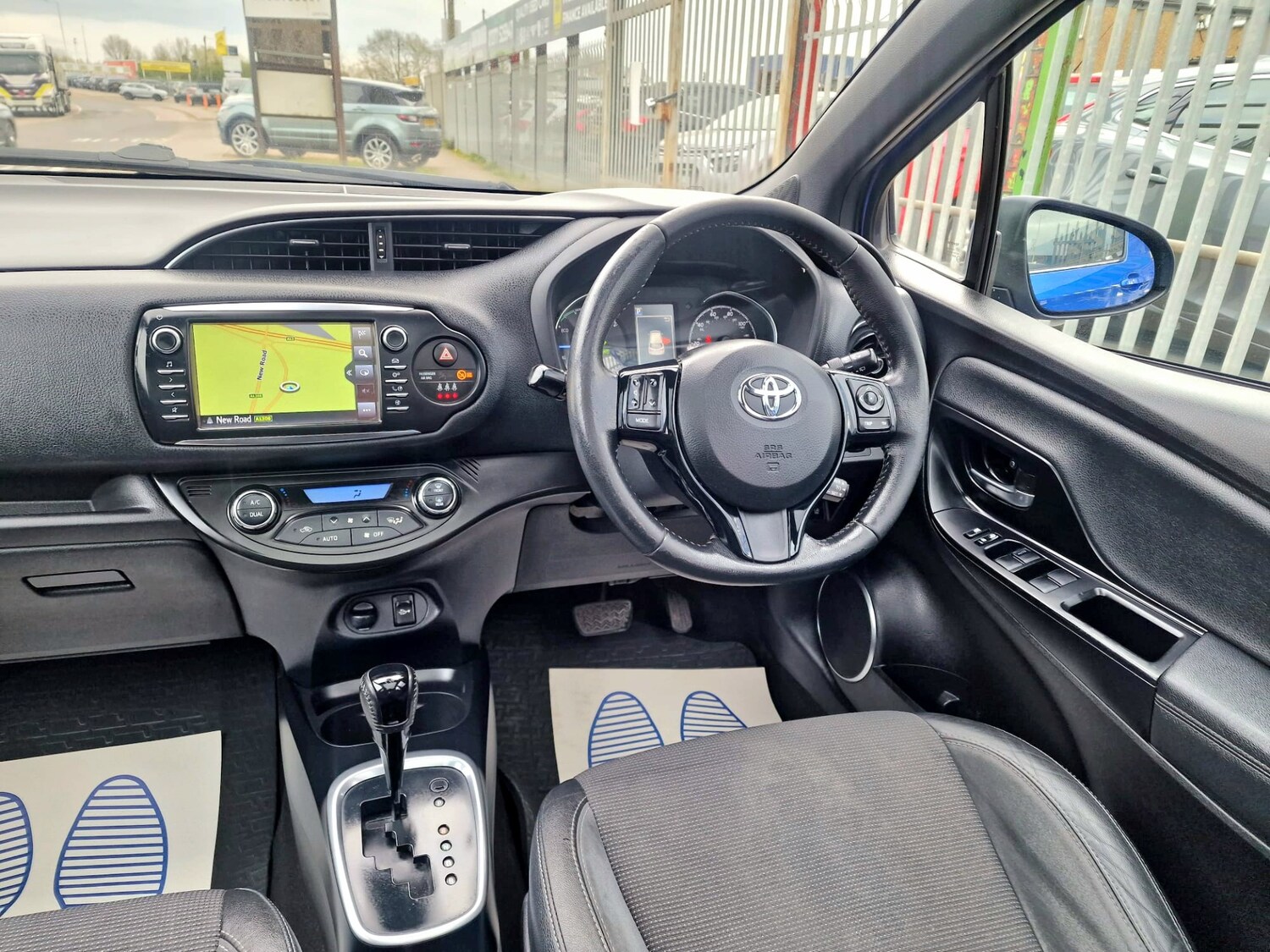 Used Toyota Yaris 2018 for sale - 78173271: Photo 37