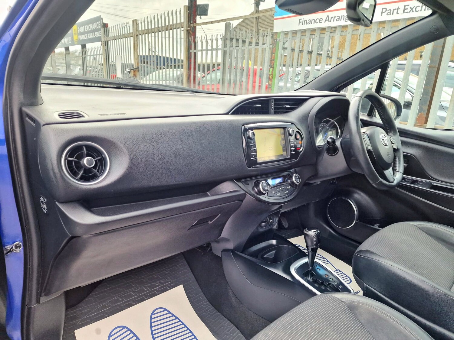 Used Toyota Yaris 2018 for sale - 78173271: Photo 38