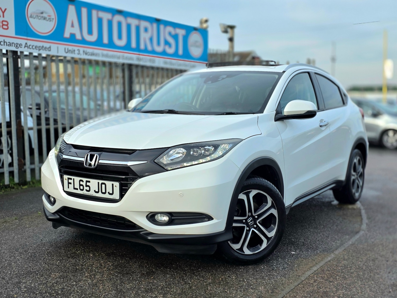 Used Honda HR-V 2015 for sale - 77023907: Photo 3