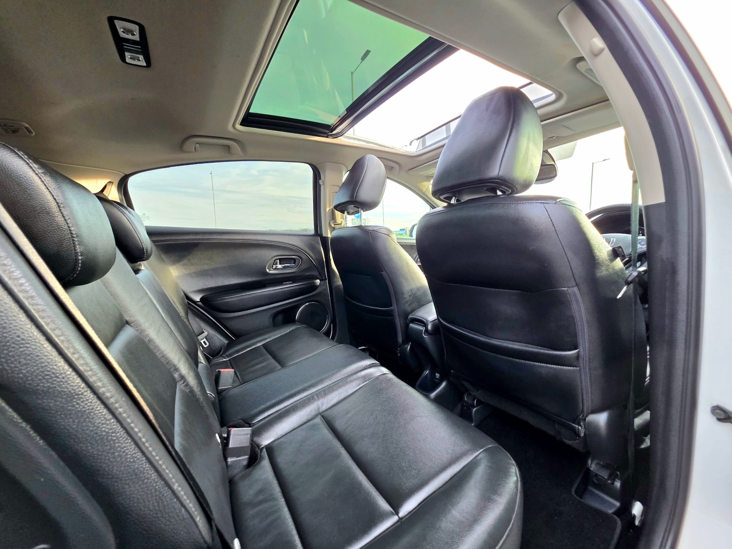 Used Honda HR-V 2015 for sale - 77023907: Photo 36