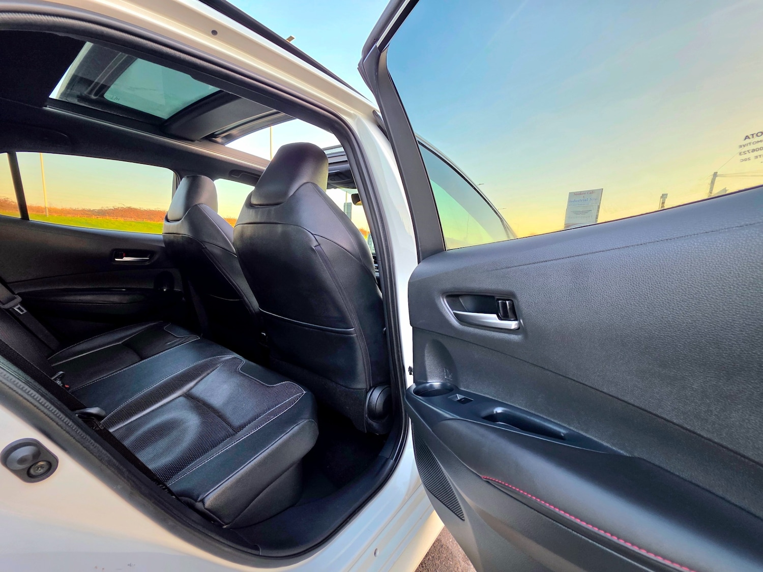 Used Toyota Corolla 2020 for sale - 77083492: Photo 33